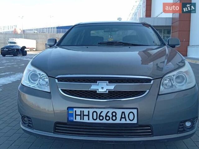 Бежевый Шевроле Эпика, объемом двигателя 1.99 л и пробегом 125 тыс. км за 3900 $, фото 1 на Automoto.ua