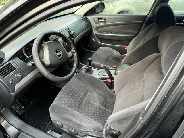 Черный Шевроле Эпика, объемом двигателя 2 л и пробегом 289 тыс. км за 4100 $, фото 7 на Automoto.ua