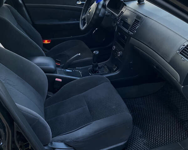 Черный Шевроле Эпика, объемом двигателя 1.99 л и пробегом 148 тыс. км за 4800 $, фото 11 на Automoto.ua