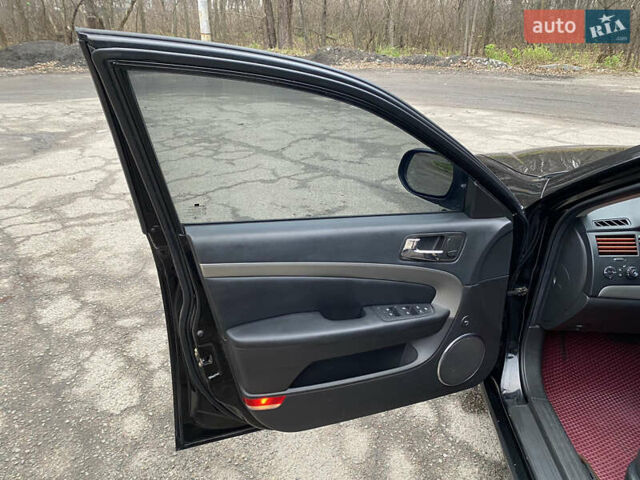 Чорний Шевроле Епіка, об'ємом двигуна 2.49 л та пробігом 235 тис. км за 4400 $, фото 10 на Automoto.ua