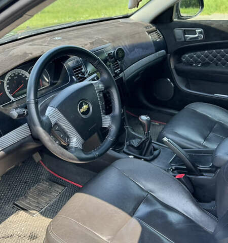 Чорний Шевроле Епіка, об'ємом двигуна 1.99 л та пробігом 188 тис. км за 4300 $, фото 5 на Automoto.ua