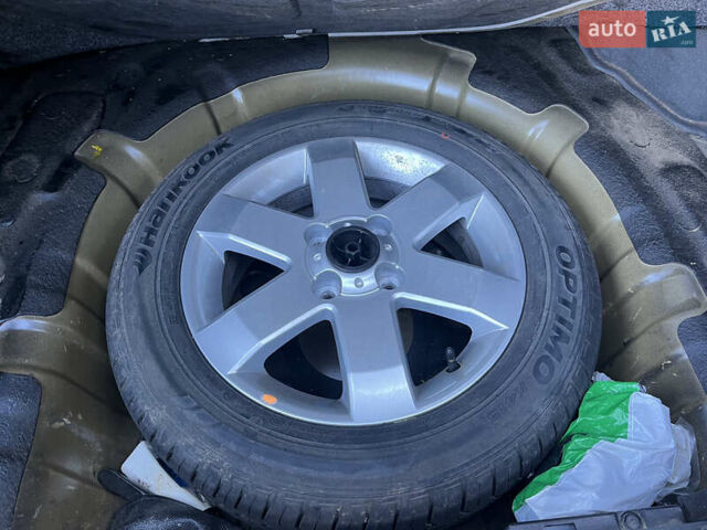 Шевроле Епіка 2007 у Белой Церкве на Automoto.ua Чорний Шевроле Епіка, об'ємом двигуна 1.99 л та пробігом 220 тис. км за 4900 $, фото 22 на Automoto.ua