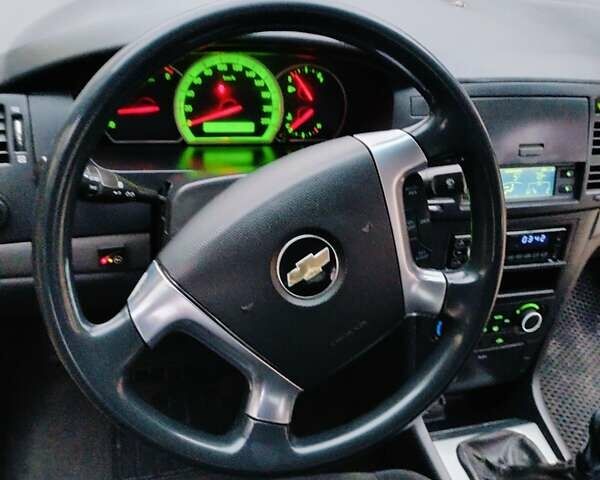 Черный Шевроле Эпика, объемом двигателя 2.5 л и пробегом 295 тыс. км за 3970 $, фото 3 на Automoto.ua