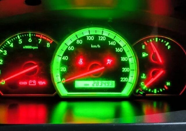 Чорний Шевроле Епіка, об'ємом двигуна 2 л та пробігом 283 тис. км за 5300 $, фото 11 на Automoto.ua