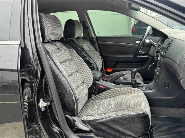 Черный Шевроле Эпика, объемом двигателя 2 л и пробегом 110 тыс. км за 5790 $, фото 11 на Automoto.ua