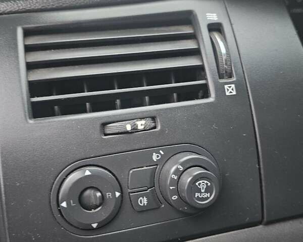 Черный Шевроле Эпика, объемом двигателя 2.49 л и пробегом 200 тыс. км за 3000 $, фото 9 на Automoto.ua