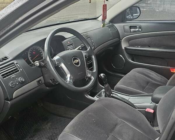 Черный Шевроле Эпика, объемом двигателя 2.49 л и пробегом 240 тыс. км за 3200 $, фото 13 на Automoto.ua