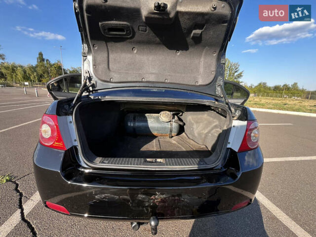 Черный Шевроле Эпика, объемом двигателя 1.99 л и пробегом 247 тыс. км за 5900 $, фото 26 на Automoto.ua