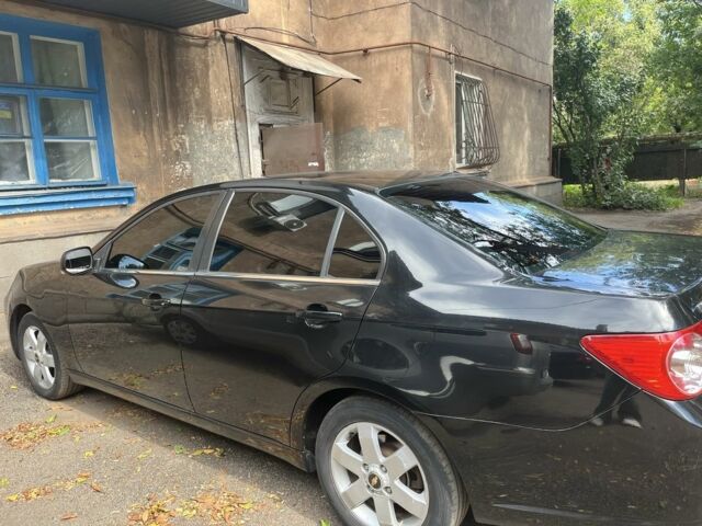 Черный Шевроле Эпика, объемом двигателя 2.5 л и пробегом 3 тыс. км за 4000 $, фото 5 на Automoto.ua