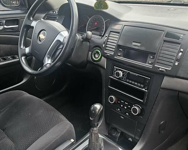 Черный Шевроле Эпика, объемом двигателя 2.49 л и пробегом 240 тыс. км за 3200 $, фото 16 на Automoto.ua