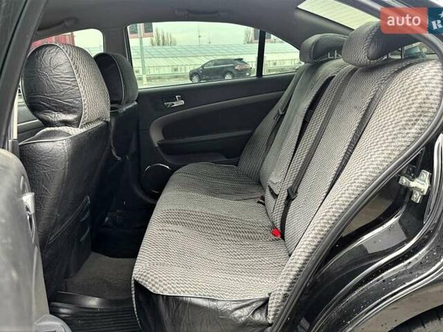 Чорний Шевроле Епіка, об'ємом двигуна 2 л та пробігом 110 тис. км за 5790 $, фото 9 на Automoto.ua