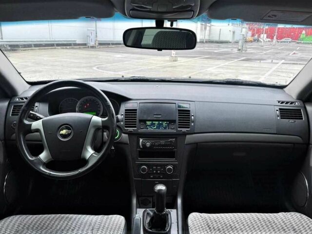 Черный Шевроле Эпика, объемом двигателя 2 л и пробегом 110 тыс. км за 5790 $, фото 12 на Automoto.ua