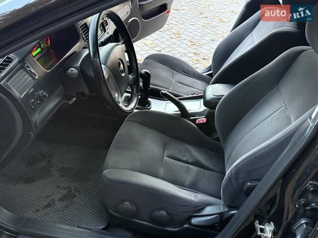 Чорний Шевроле Епіка, об'ємом двигуна 1.99 л та пробігом 186 тис. км за 3999 $, фото 35 на Automoto.ua