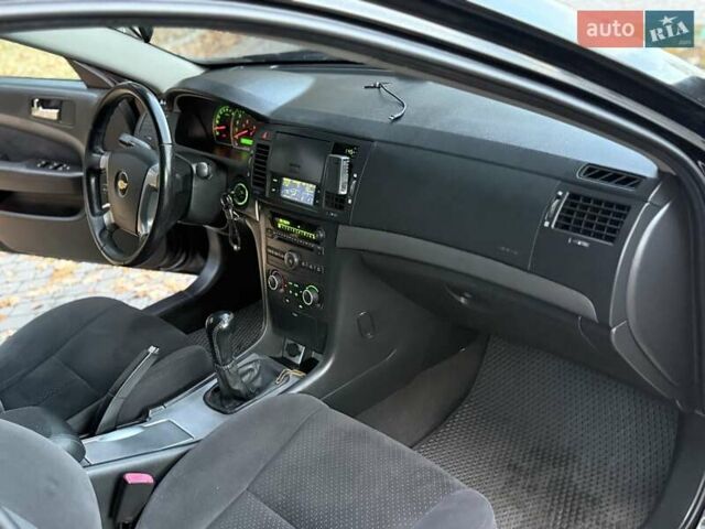 Чорний Шевроле Епіка, об'ємом двигуна 1.99 л та пробігом 186 тис. км за 3900 $, фото 41 на Automoto.ua