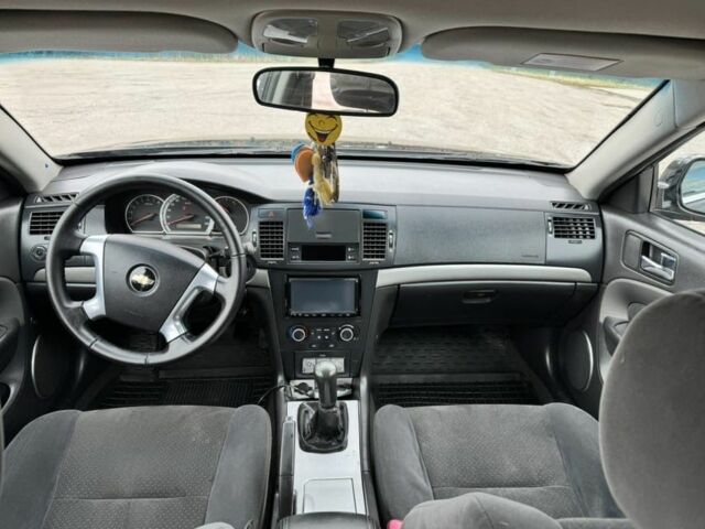 Чорний Шевроле Епіка, об'ємом двигуна 2 л та пробігом 283 тис. км за 5300 $, фото 10 на Automoto.ua