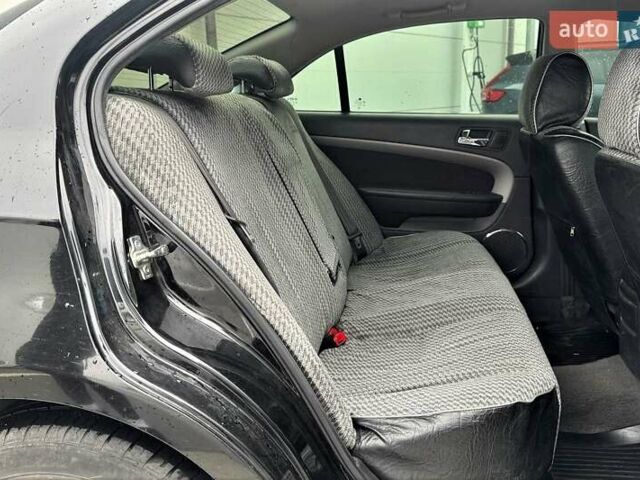 Чорний Шевроле Епіка, об'ємом двигуна 2 л та пробігом 110 тис. км за 5790 $, фото 10 на Automoto.ua