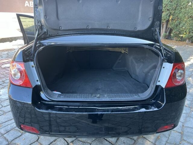 Шевроле Епіка 2007 у Белой Церкве на Automoto.ua Чорний Шевроле Епіка, об'ємом двигуна 2 л та пробігом 220 тис. км за 4900 $, фото 21 на Automoto.ua