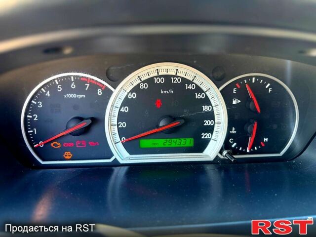 Черный Шевроле Эпика, объемом двигателя 2 л и пробегом 295 тыс. км за 3600 $, фото 5 на Automoto.ua