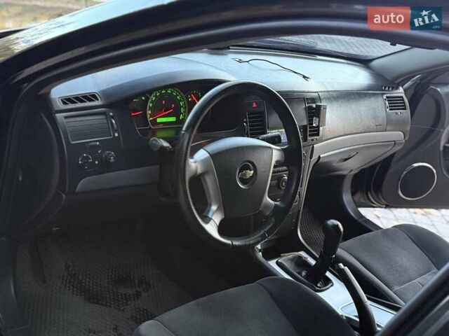 Чорний Шевроле Епіка, об'ємом двигуна 1.99 л та пробігом 186 тис. км за 3999 $, фото 33 на Automoto.ua