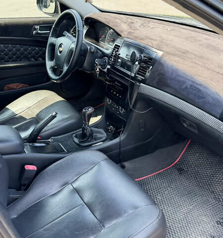 Чорний Шевроле Епіка, об'ємом двигуна 1.99 л та пробігом 188 тис. км за 4300 $, фото 7 на Automoto.ua