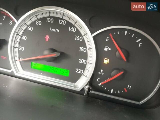 Чорний Шевроле Епіка, об'ємом двигуна 2.5 л та пробігом 190 тис. км за 5600 $, фото 14 на Automoto.ua