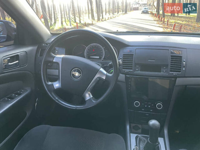Черный Шевроле Эпика, объемом двигателя 2 л и пробегом 190 тыс. км за 4950 $, фото 49 на Automoto.ua