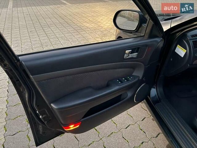 Черный Шевроле Эпика, объемом двигателя 1.99 л и пробегом 191 тыс. км за 5600 $, фото 12 на Automoto.ua