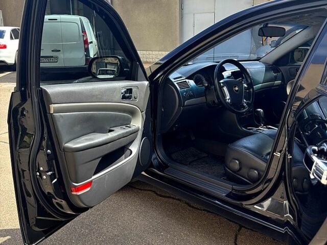 Черный Шевроле Эпика, объемом двигателя 2.5 л и пробегом 230 тыс. км за 6500 $, фото 3 на Automoto.ua