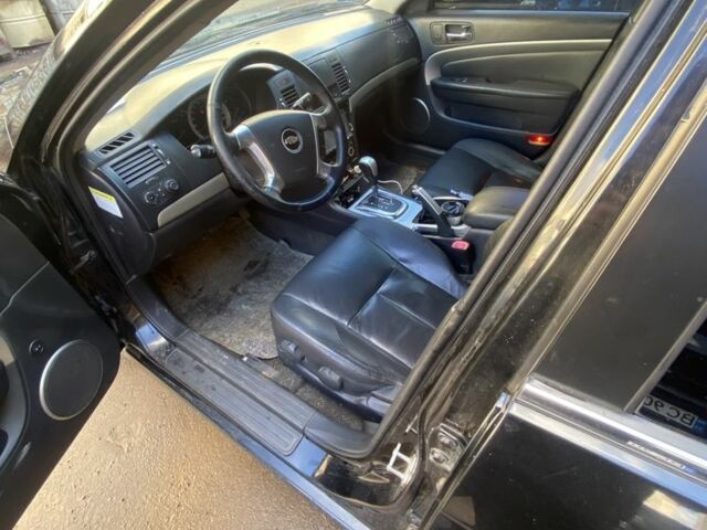 Черный Шевроле Эпика, объемом двигателя 2.5 л и пробегом 194 тыс. км за 4500 $, фото 4 на Automoto.ua