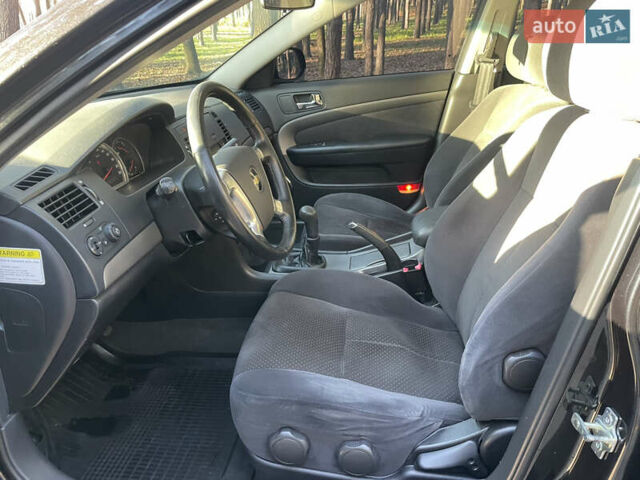 Черный Шевроле Эпика, объемом двигателя 2 л и пробегом 190 тыс. км за 4950 $, фото 42 на Automoto.ua