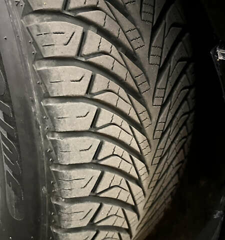 Черный Шевроле Эпика, объемом двигателя 2 л и пробегом 331 тыс. км за 4400 $, фото 21 на Automoto.ua