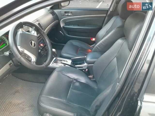 Черный Шевроле Эпика, объемом двигателя 2.5 л и пробегом 190 тыс. км за 5000 $, фото 10 на Automoto.ua