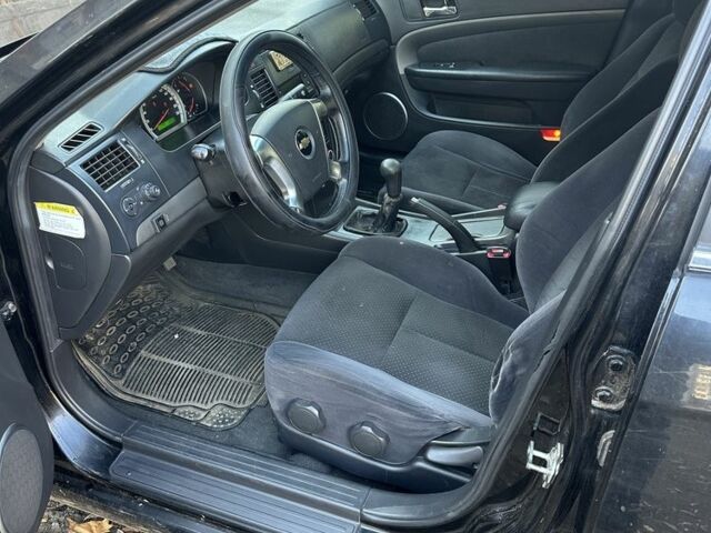 Черный Шевроле Эпика, объемом двигателя 2 л и пробегом 236 тыс. км за 4099 $, фото 7 на Automoto.ua