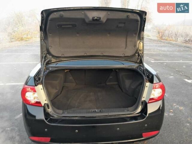 Черный Шевроле Эпика, объемом двигателя 2.5 л и пробегом 190 тыс. км за 5000 $, фото 14 на Automoto.ua