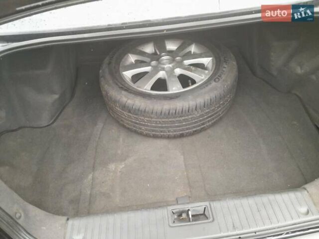 Чорний Шевроле Епіка, об'ємом двигуна 2.5 л та пробігом 190 тис. км за 5600 $, фото 12 на Automoto.ua