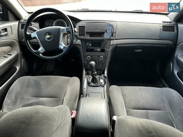Черный Шевроле Эпика, объемом двигателя 2 л и пробегом 230 тыс. км за 4700 $, фото 24 на Automoto.ua