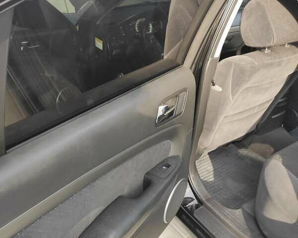 Черный Шевроле Эпика, объемом двигателя 2 л и пробегом 78 тыс. км за 6300 $, фото 22 на Automoto.ua