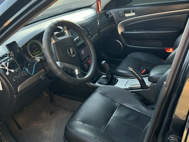 Шевроле Эпика 2008 в Василькове на Automoto.ua Черный Шевроле Эпика, объемом двигателя 2 л и пробегом 205 тыс. км за 5000 $, фото 6 на Automoto.ua