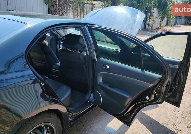 Черный Шевроле Эпика, объемом двигателя 2.5 л и пробегом 113 тыс. км за 8000 $, фото 5 на Automoto.ua