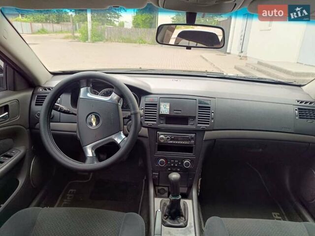 Черный Шевроле Эпика, объемом двигателя 1.99 л и пробегом 162 тыс. км за 5299 $, фото 16 на Automoto.ua