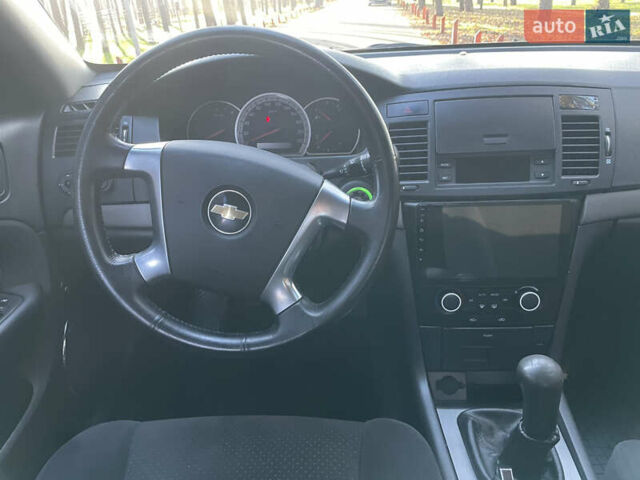 Черный Шевроле Эпика, объемом двигателя 2 л и пробегом 190 тыс. км за 4950 $, фото 52 на Automoto.ua