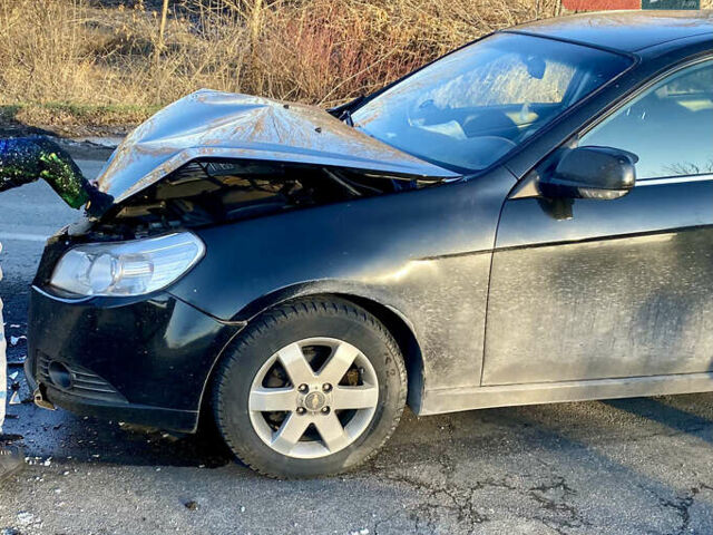 Шевроле Эпика 2008 в Кривом Роге на Automoto.ua Черный Шевроле Эпика, объемом двигателя 1.99 л и пробегом 245 тыс. км за 2999 $, фото 4 на Automoto.ua