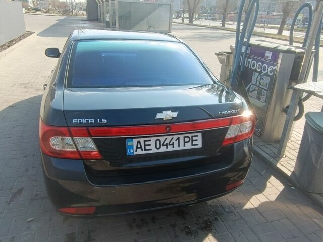 Черный Шевроле Эпика, объемом двигателя 2 л и пробегом 155 тыс. км за 4600 $, фото 1 на Automoto.ua