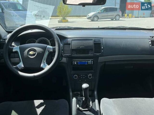 Черный Шевроле Эпика, объемом двигателя 2 л и пробегом 130 тыс. км за 4100 $, фото 25 на Automoto.ua