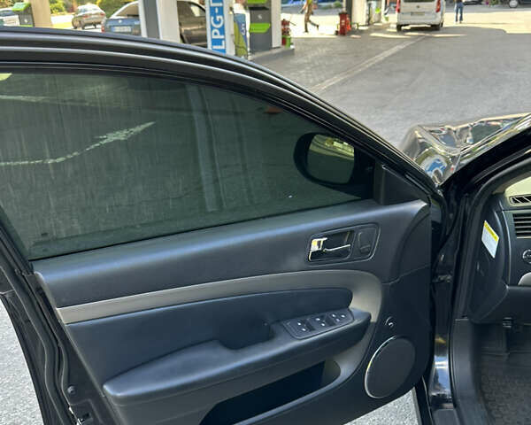 Чорний Шевроле Епіка, об'ємом двигуна 2.49 л та пробігом 210 тис. км за 5900 $, фото 14 на Automoto.ua