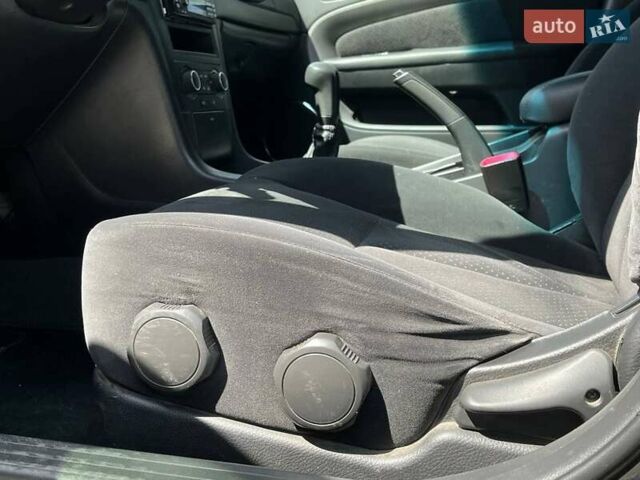 Черный Шевроле Эпика, объемом двигателя 2 л и пробегом 130 тыс. км за 4100 $, фото 20 на Automoto.ua