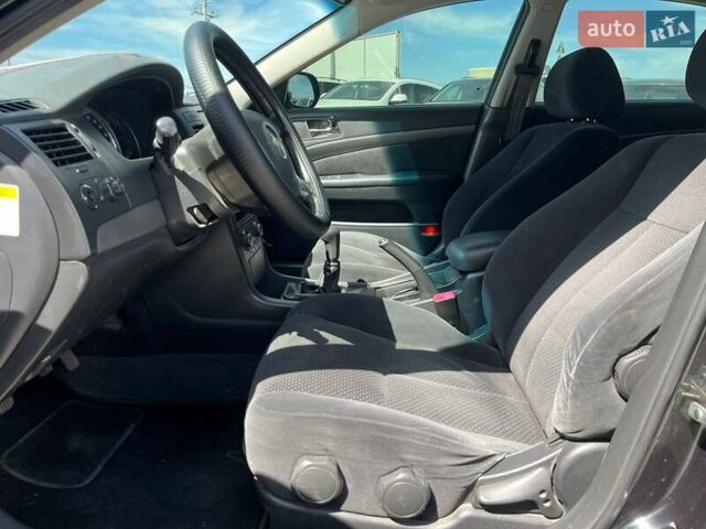 Черный Шевроле Эпика, объемом двигателя 2 л и пробегом 130 тыс. км за 4100 $, фото 26 на Automoto.ua