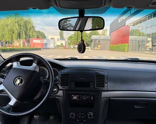 Черный Шевроле Эпика, объемом двигателя 1.99 л и пробегом 163 тыс. км за 5800 $, фото 2 на Automoto.ua