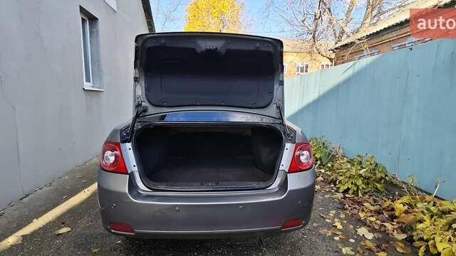 Коричневий Шевроле Епіка, об'ємом двигуна 1.99 л та пробігом 176 тис. км за 6000 $, фото 7 на Automoto.ua