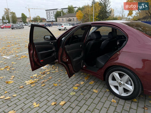 Красный Шевроле Эпика, объемом двигателя 2 л и пробегом 236 тыс. км за 4350 $, фото 17 на Automoto.ua